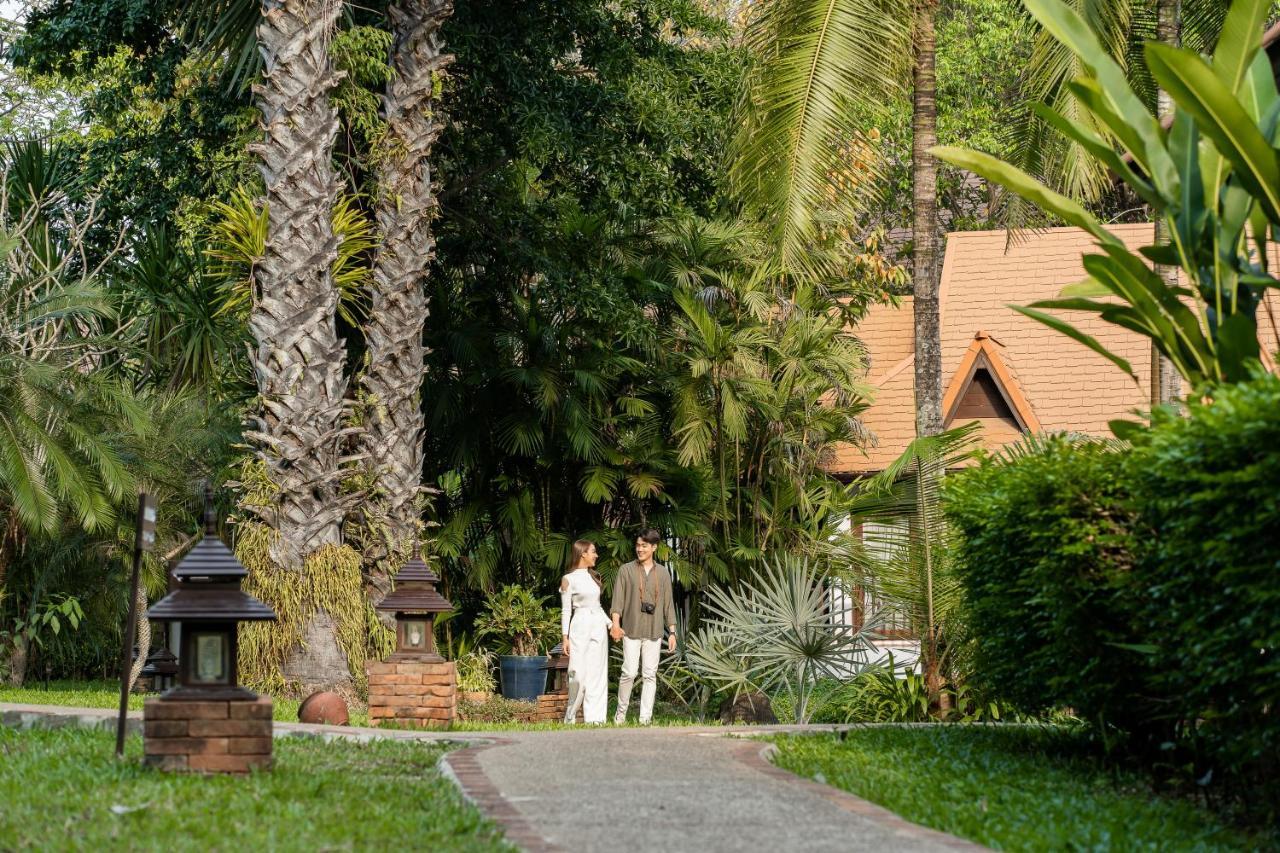 The Legend Chiang Rai Boutique River Resort & Spa Exterior photo